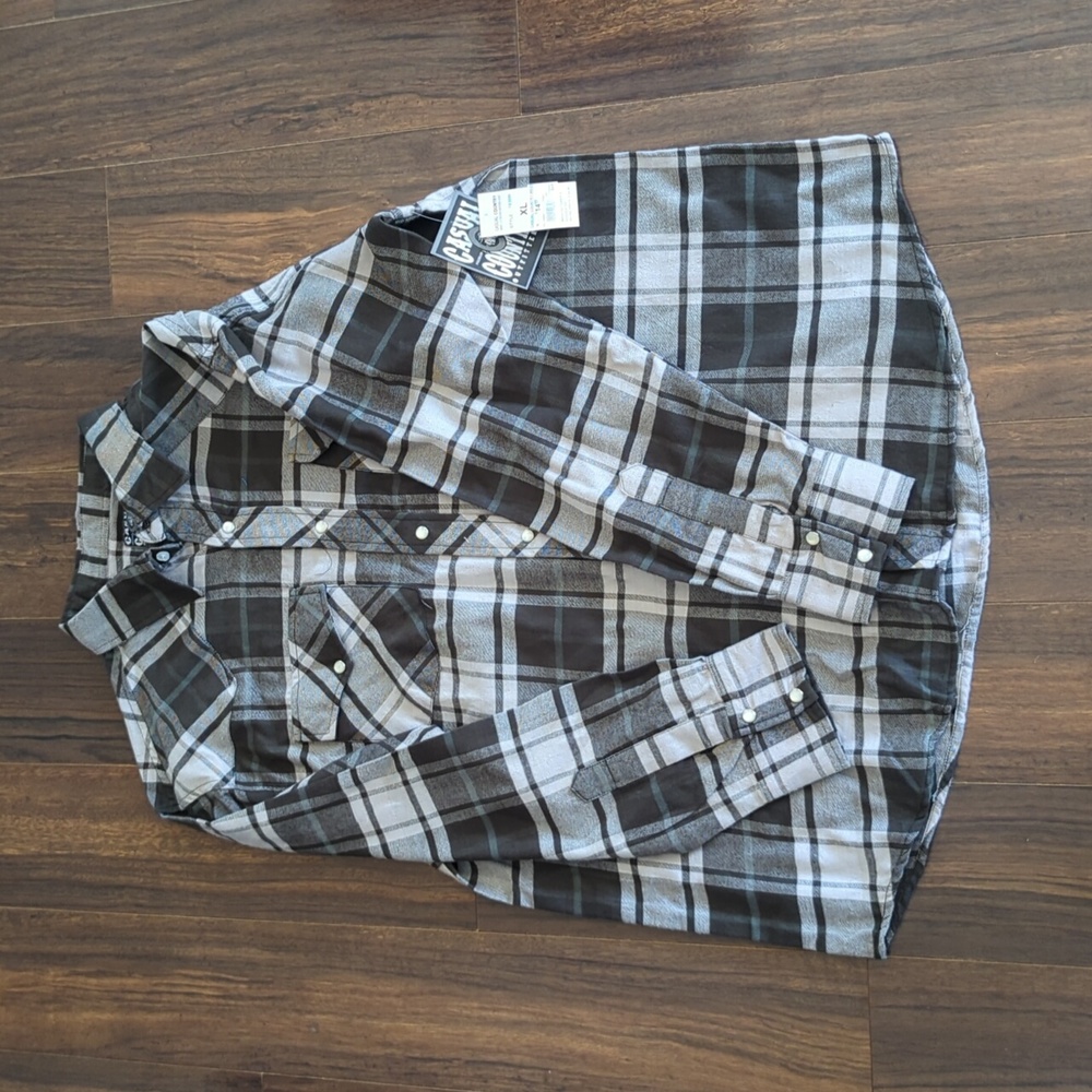 Casual Country Outfitters XL Plaid Grey Shirt